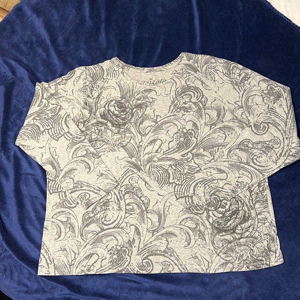 Talbot’s gray, cotton/spandex 3/4 sleeve top